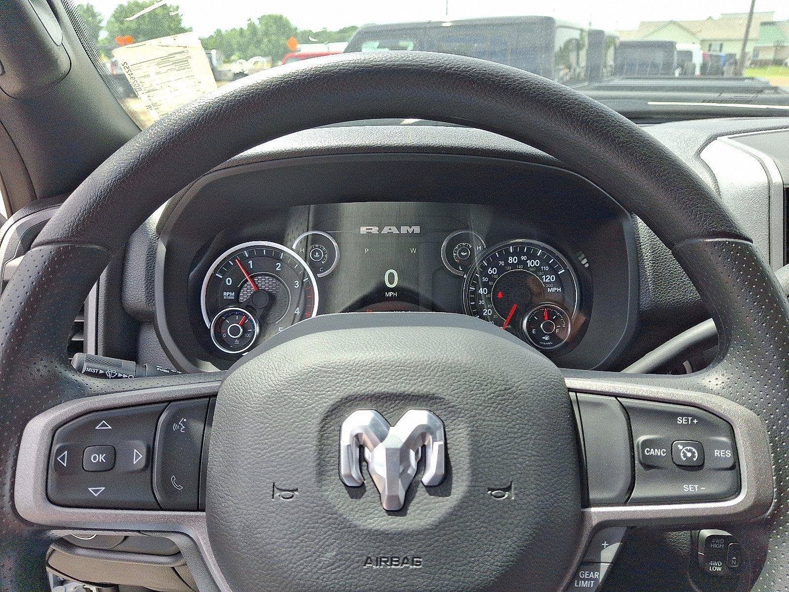 New 2024 RAM 5500 Tradesman w/ Chrome Appearance Group AWD/4WD image 14