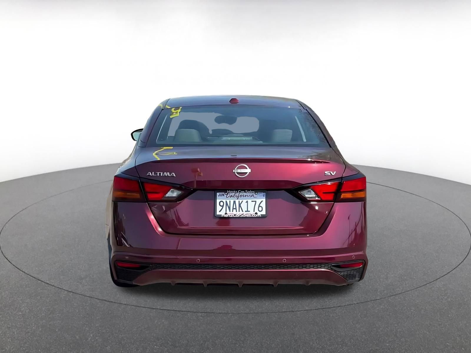 Used 2024 Nissan Altima 2.5 SV FWD image 12