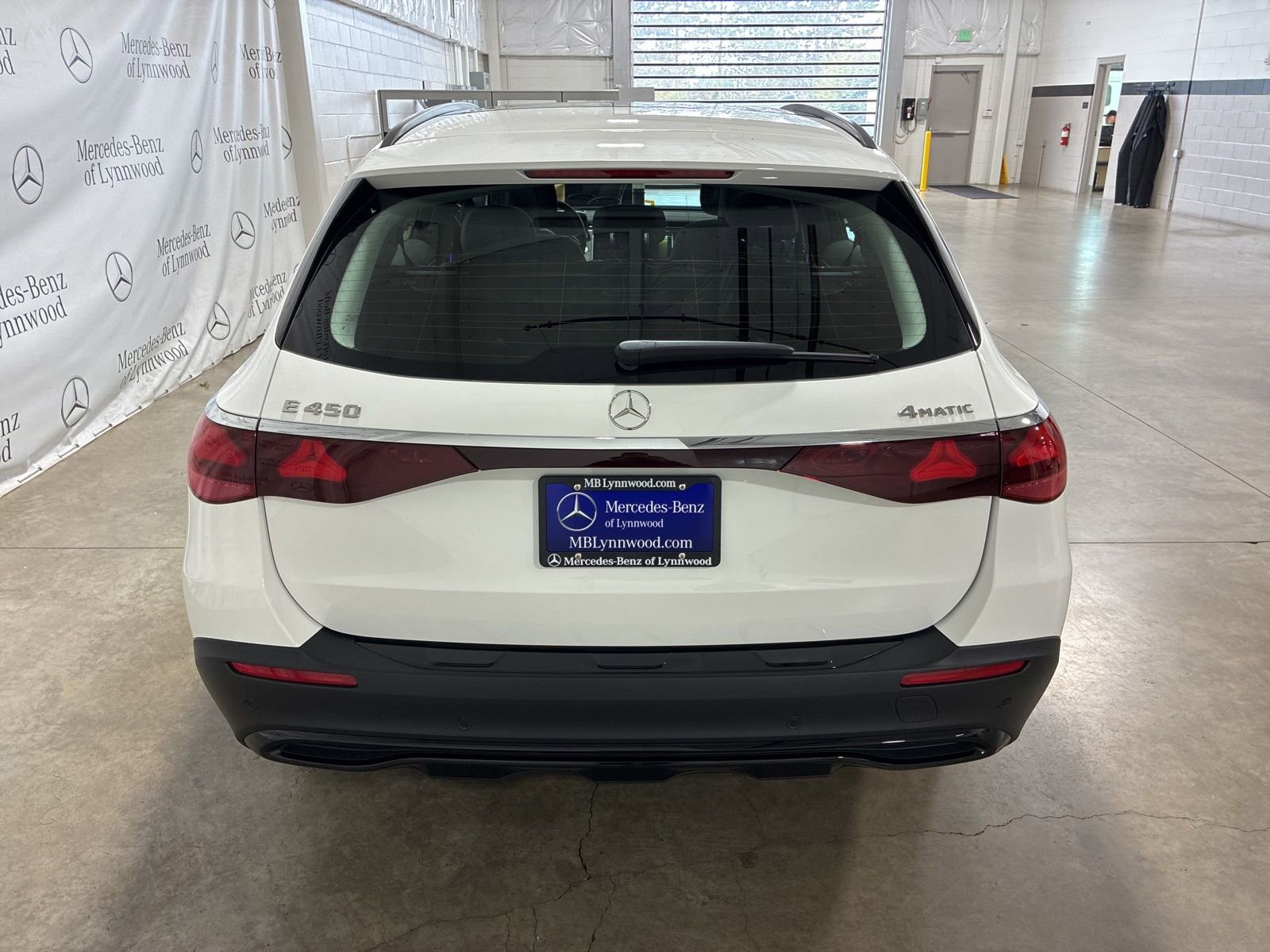 New 2026 Mercedes-Benz E 450 4MATIC All-Terrain Wagon image 4