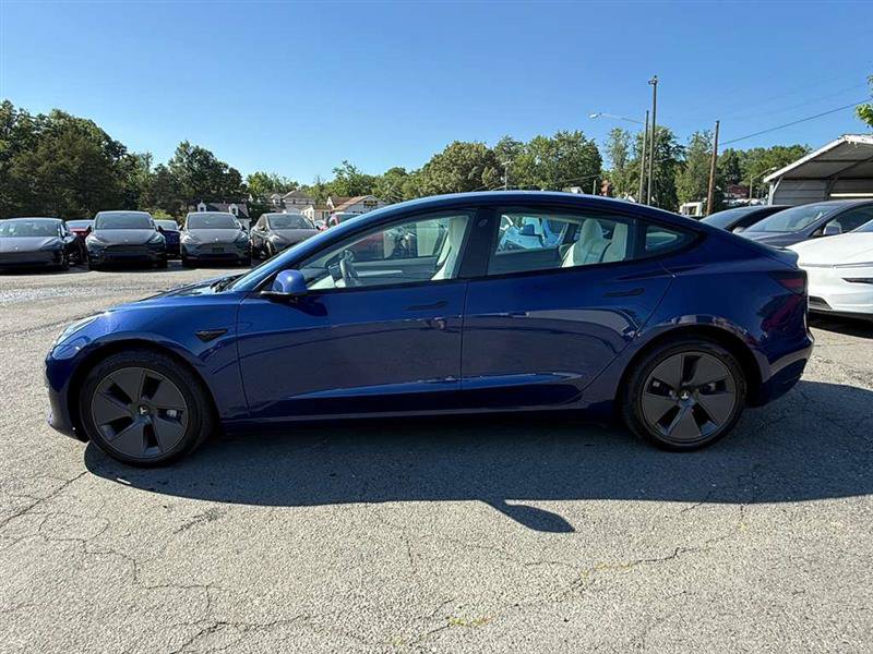 Used 2023 Tesla Model 3 Standard Range RWD image 2