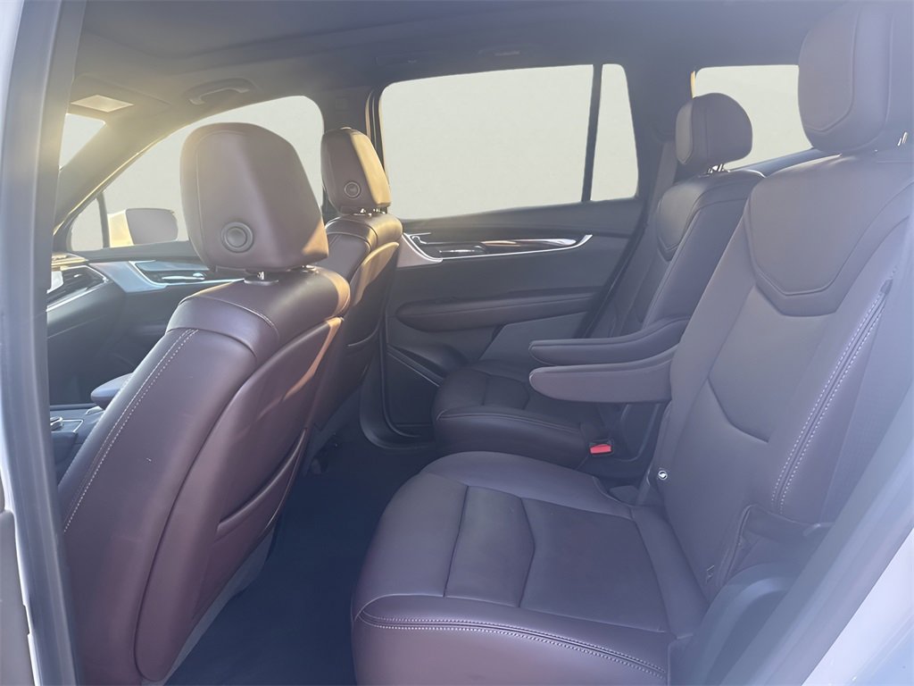Used 2021 Cadillac XT6 Premium Luxury image 18
