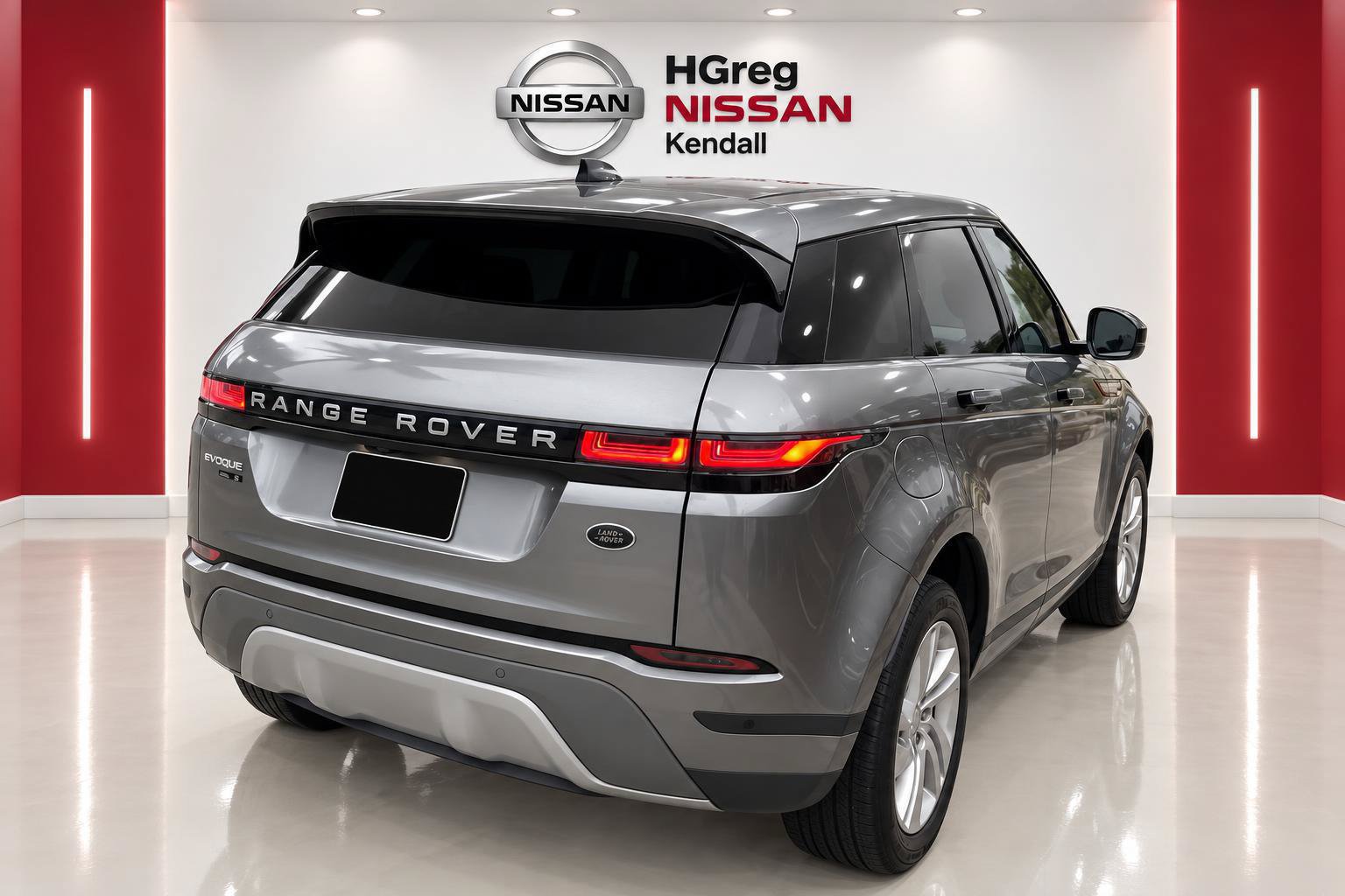 Used 2020 Land Rover Range Rover Evoque S AWD/4WD image 4