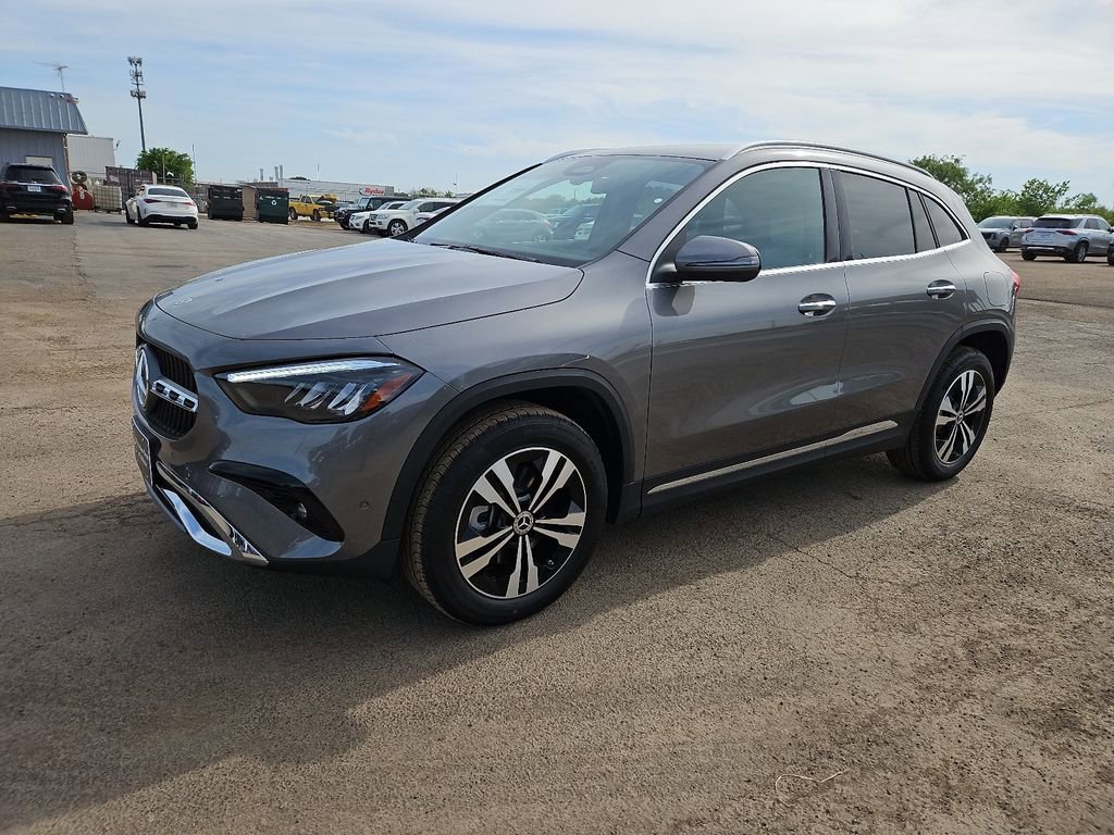 New 2026 Mercedes-Benz GLA 250 image 2