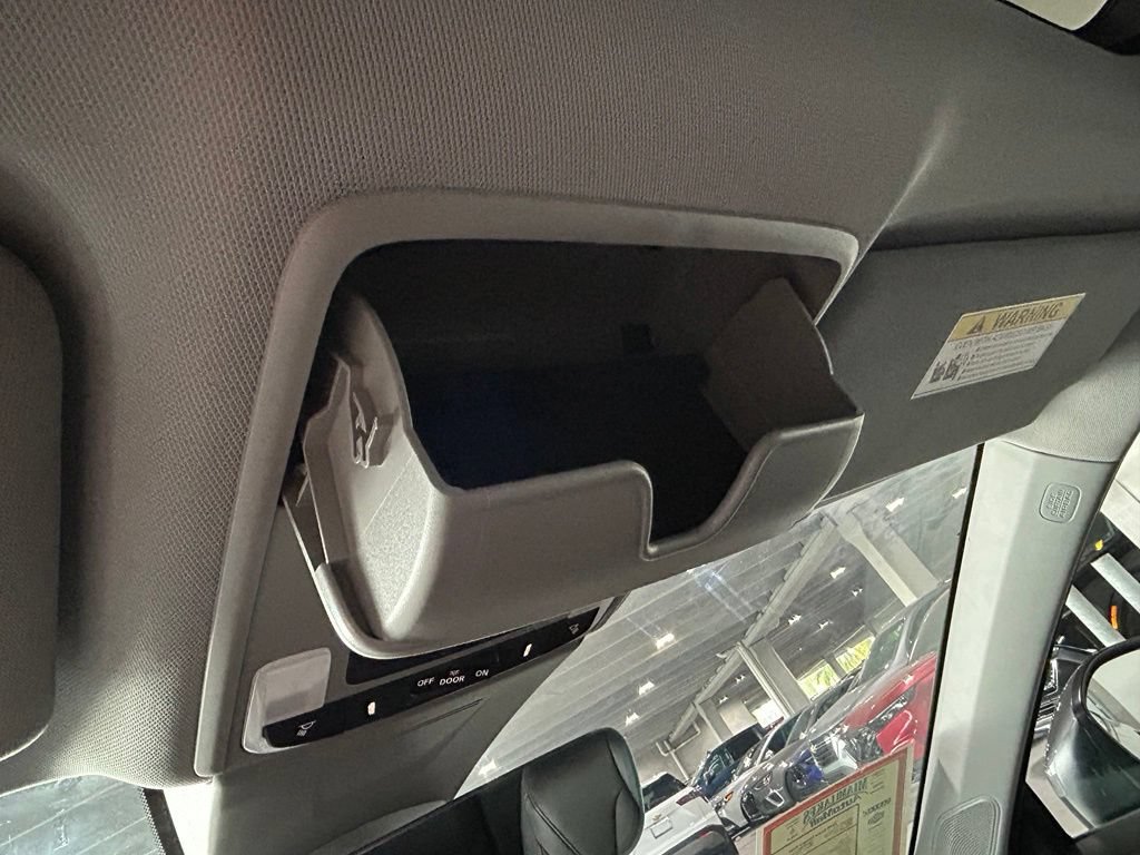 Used 2024 Acura Integra FWD image 29