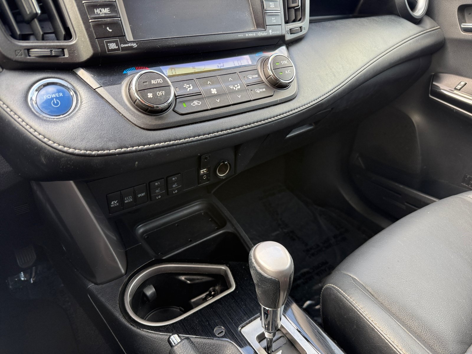 Used 2017 Toyota RAV4 Limited w/ Advanced Technology Package AWD/4WD image 13