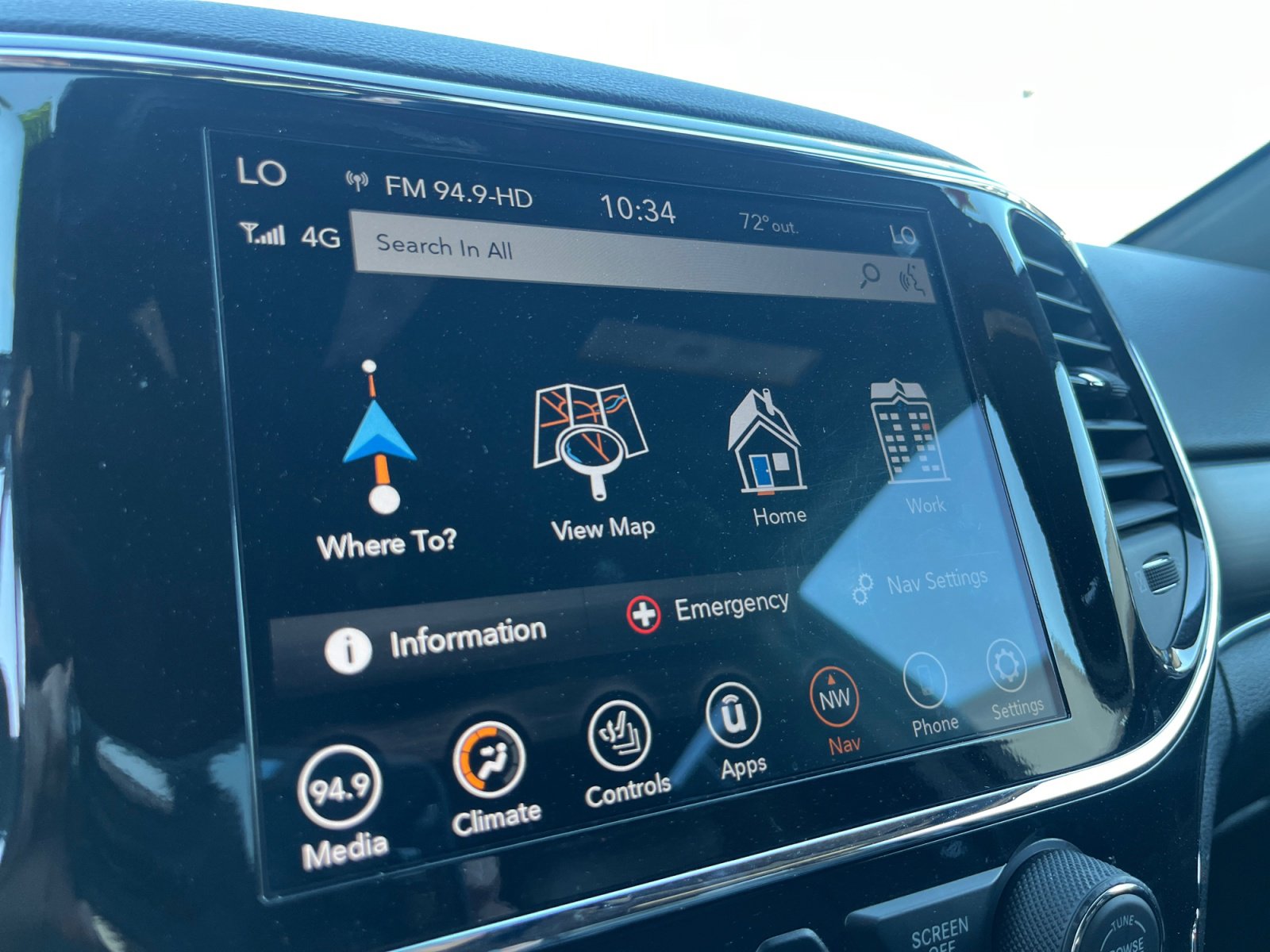 Used 2022 Jeep Grand Cherokee Limited image 27