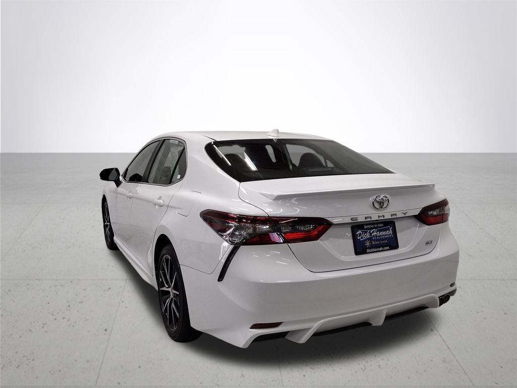 Used 2023 Toyota Camry SE image 11