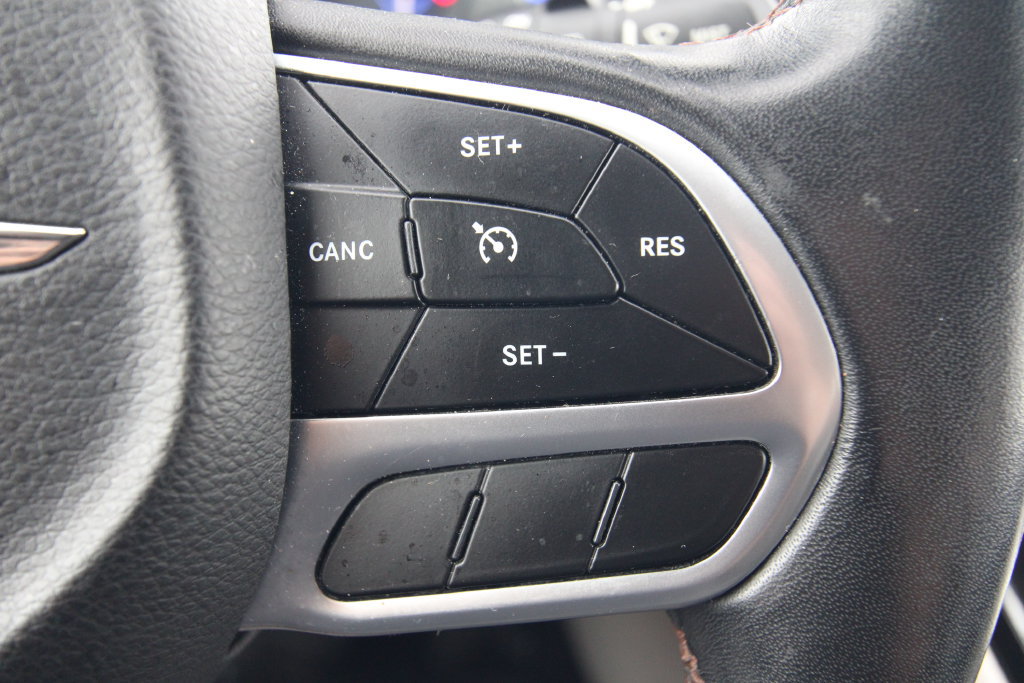 Used 2020 Chrysler Pacifica Touring-L Plus FWD image 24