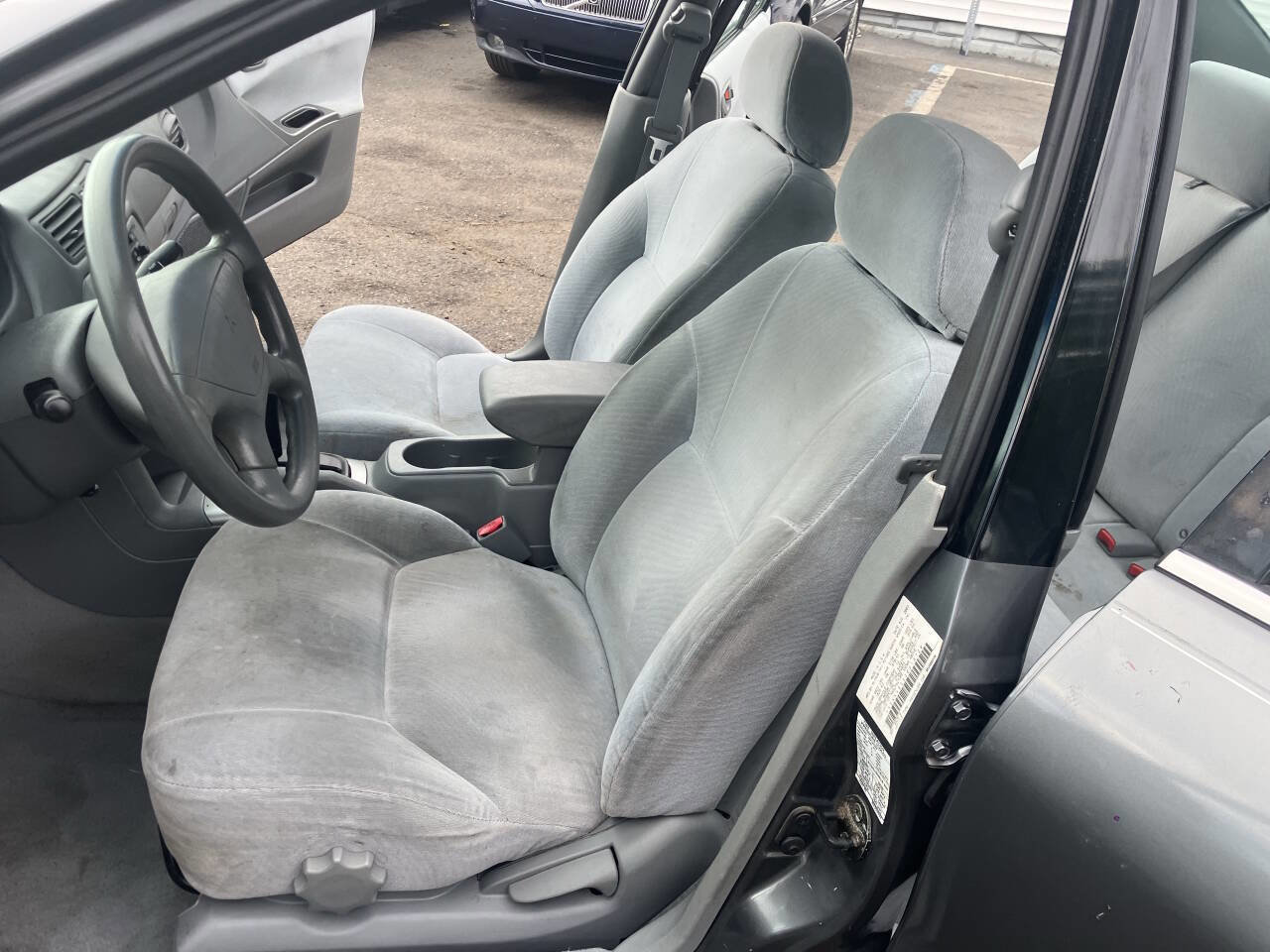 Used 2003 Mitsubishi Galant ES image 21