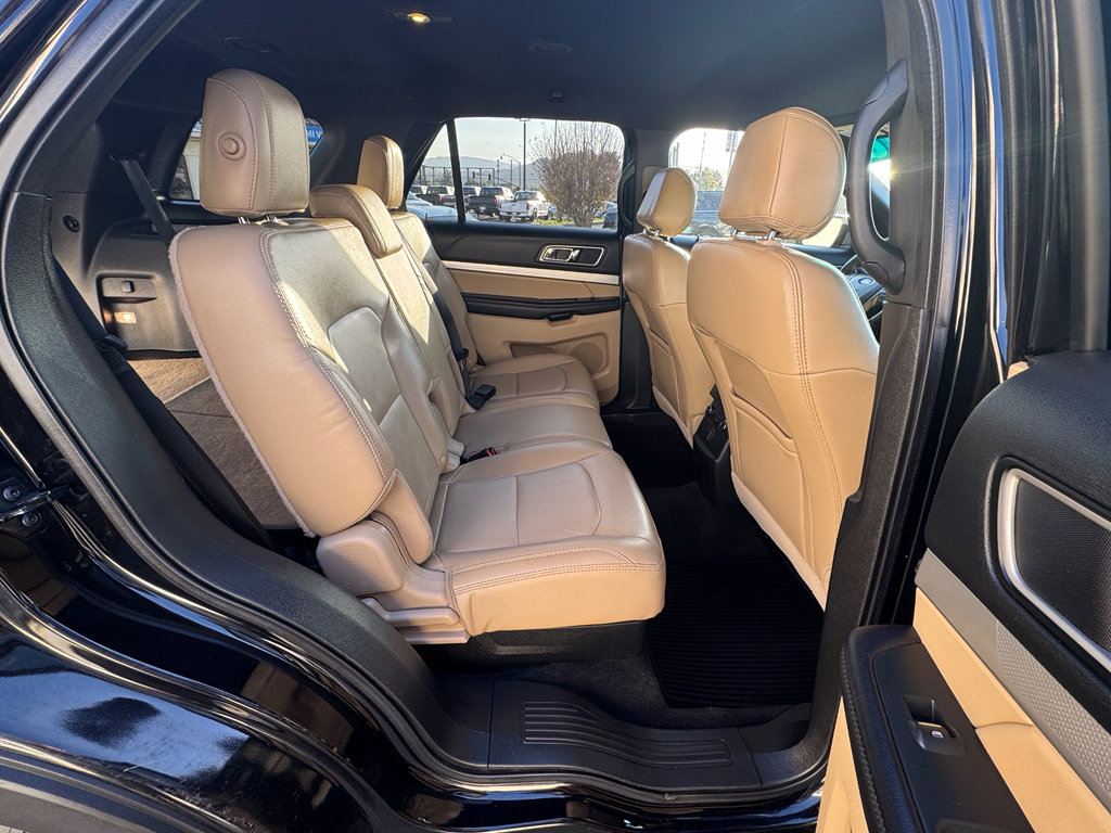 Used 2016 Ford Explorer XLT w/ Equipment Group 202A image 24