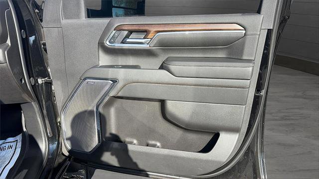 Used 2025 Chevrolet Silverado 2500 High Country w/ High Country Premium Package AWD/4WD image 17