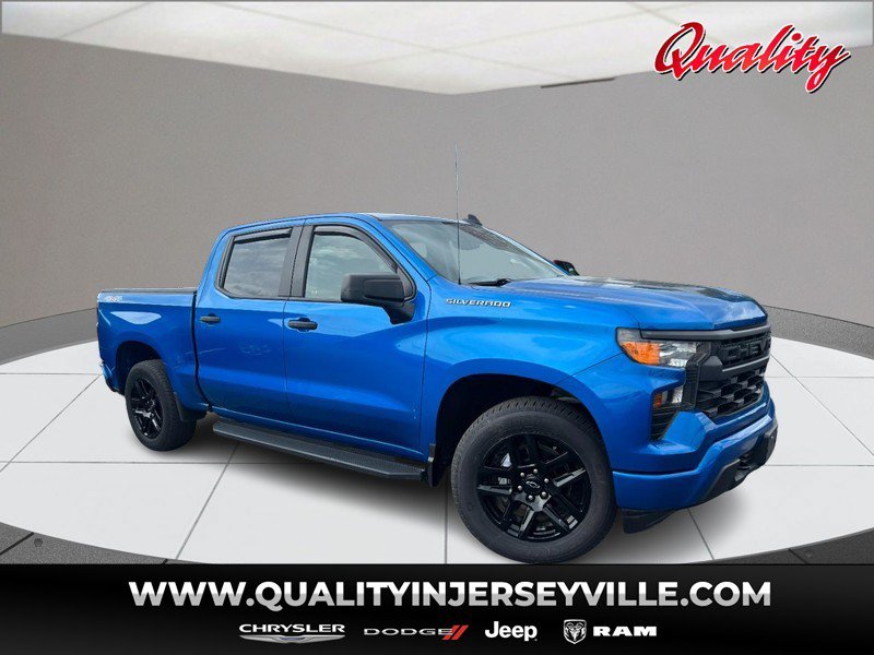 Used 2023 Chevrolet Silverado 1500 Custom AWD/4WD image 1