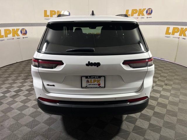 Used 2024 Jeep Grand Cherokee L Altitude AWD/4WD image 4
