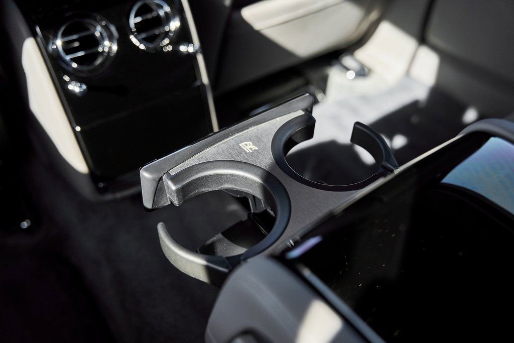 Used 2025 Rolls-Royce Phantom Sedan image 60