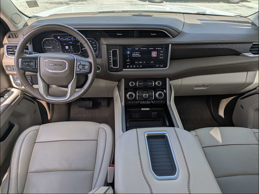 Used 2021 GMC Yukon XL Denali AWD/4WD image 19