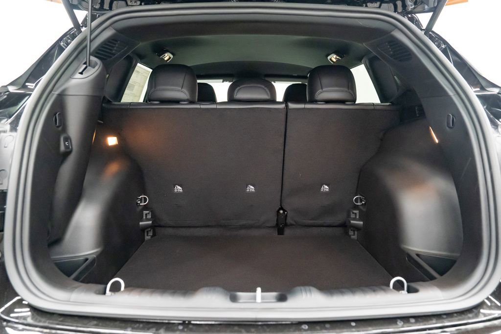 New 2026 Jeep Compass Limited image 8