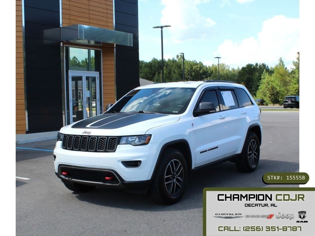 Used 2019 Jeep Grand Cherokee Trailhawk AWD/4WD image 1