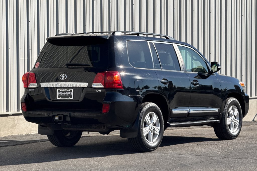 Used 2015 Toyota Land Cruiser AWD/4WD image 7