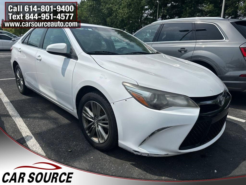 Used 2017 Toyota Camry SE FWD image 1