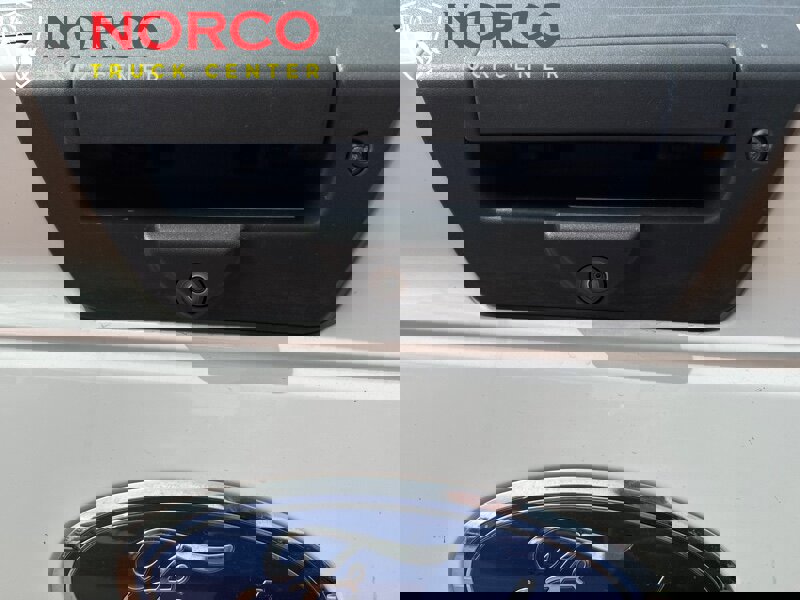 Used 2018 Ford F150 XLT w/ Equipment Group 301A Mid image 25