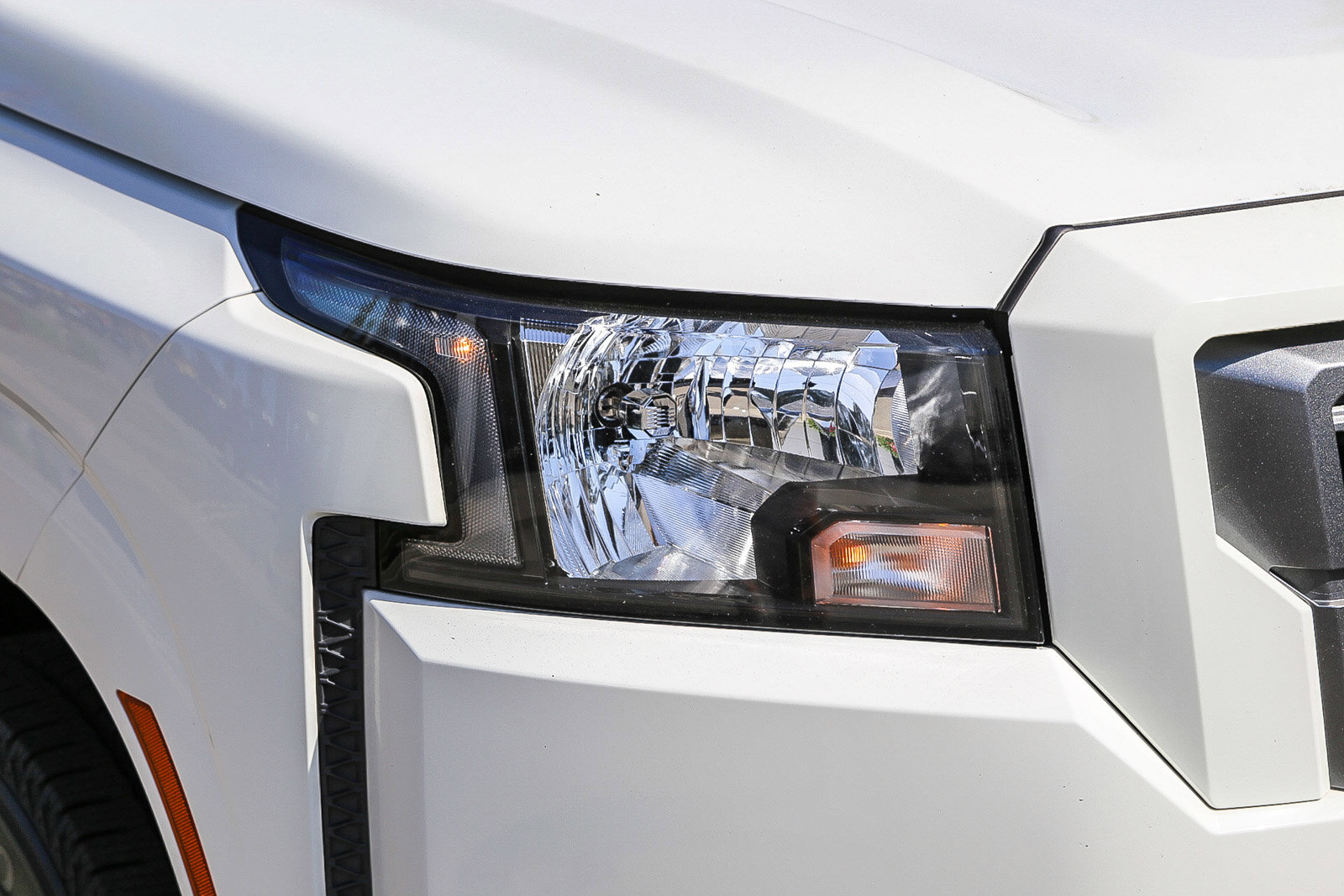 Used 2023 Nissan Frontier SV w/ Technology Package image 4