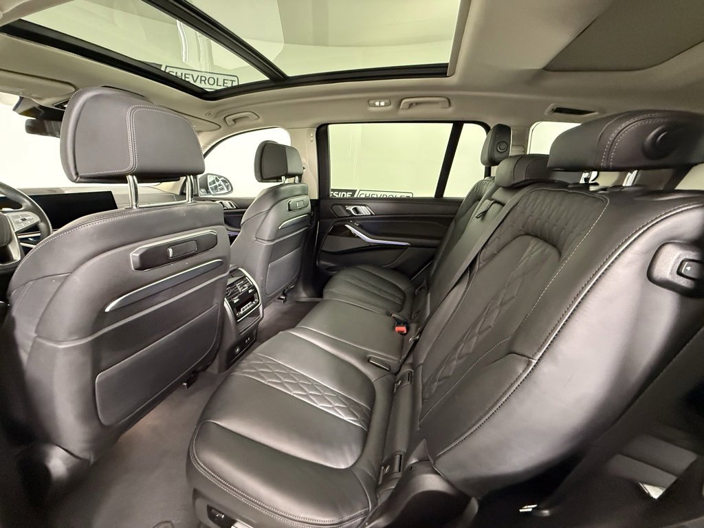 Used 2025 BMW X7 xDrive40i image 19