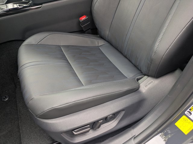 New 2026 Toyota Camry XSE w/ Premium Package AWD/4WD image 17