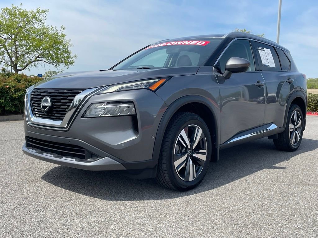 Used 2023 Nissan Rogue SL w/ SL Premium Package image 3