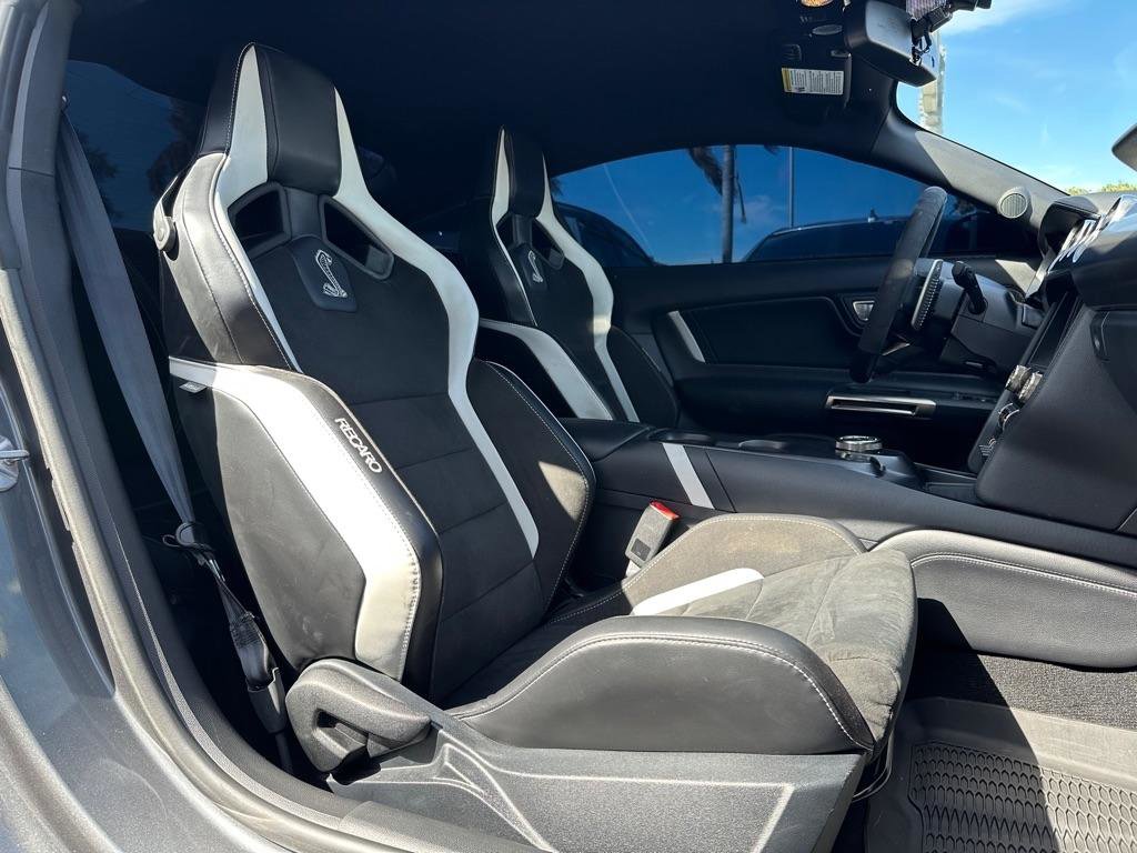 Used 2021 Ford Mustang Shelby GT500 w/ Technology Package image 29