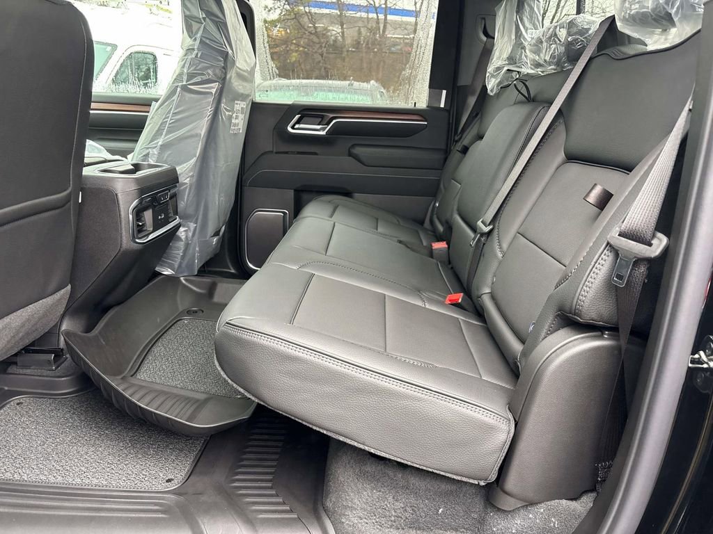 New 2026 GMC Sierra 3500 Denali w/ Denali Reserve Package image 5