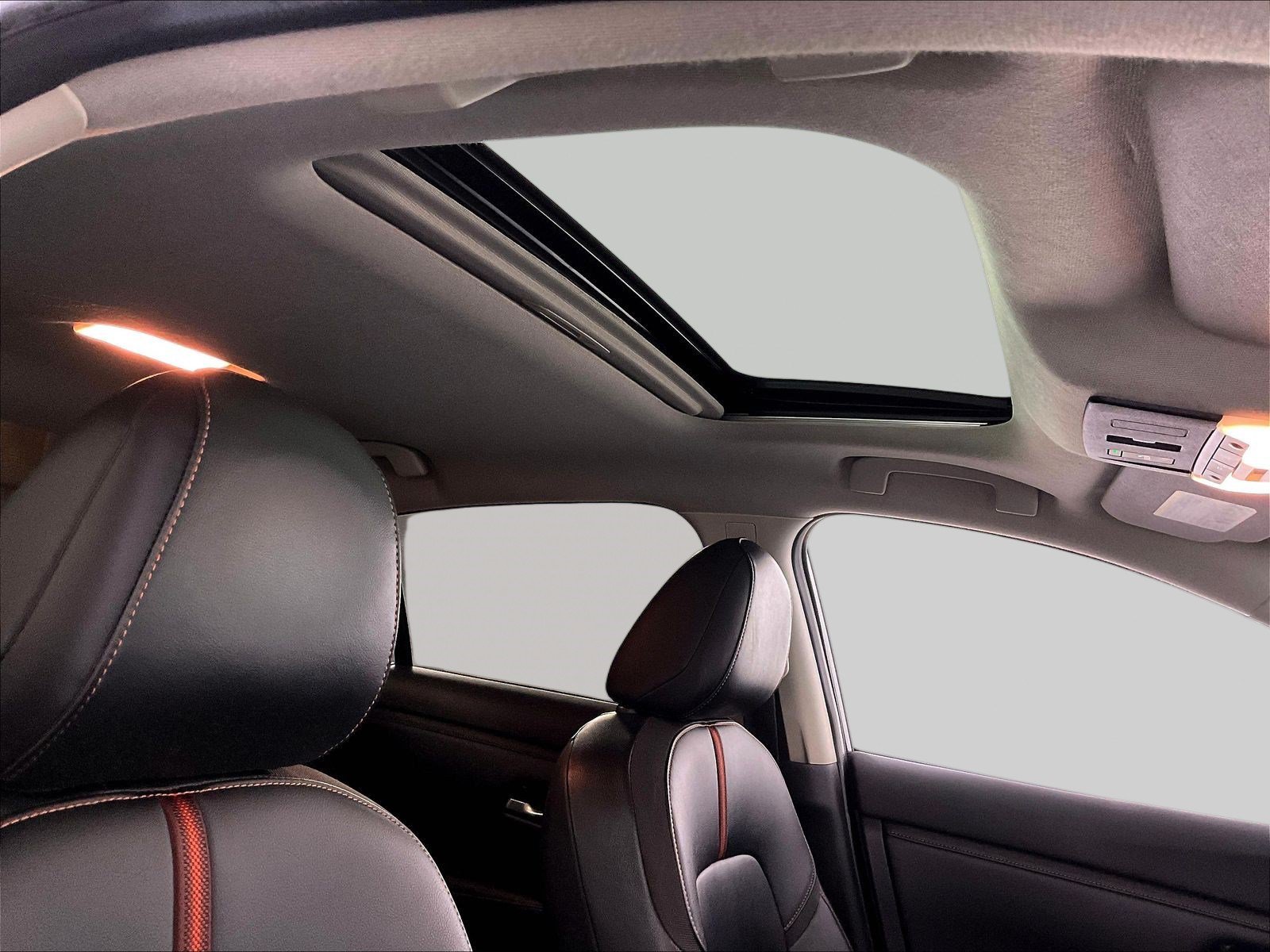 Used 2021 Nissan Sentra SR w/ SR Premium Package FWD image 27