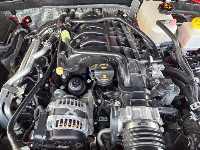 Used 2025 Jeep Gladiator Mojave AWD/4WD image 29