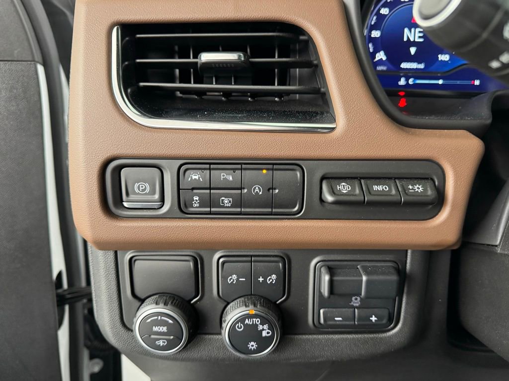 Used 2024 Chevrolet Suburban High Country w/ Max Trailering Package RWD image 39
