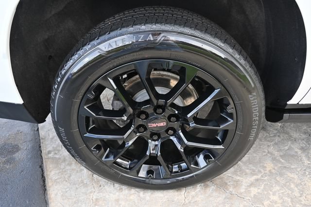 Used 2022 GMC Yukon Denali w/ Max Trailering Package AWD/4WD image 12