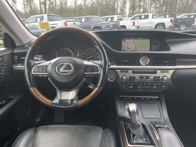 Used 2016 Lexus ES 350 w/ Ultra Luxury Package image 14