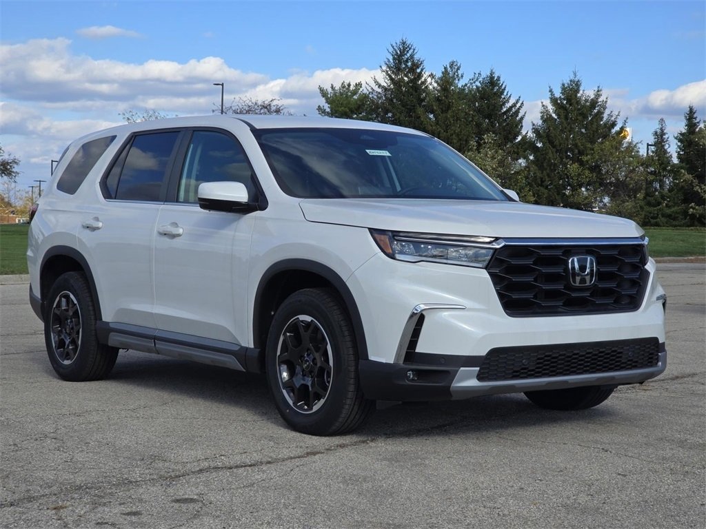 New 2025 Honda Pilot EX-L image 2