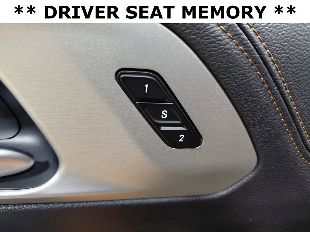 Used 2024 Chrysler Pacifica Pinnacle w/ Trailer Tow Group FWD image 19