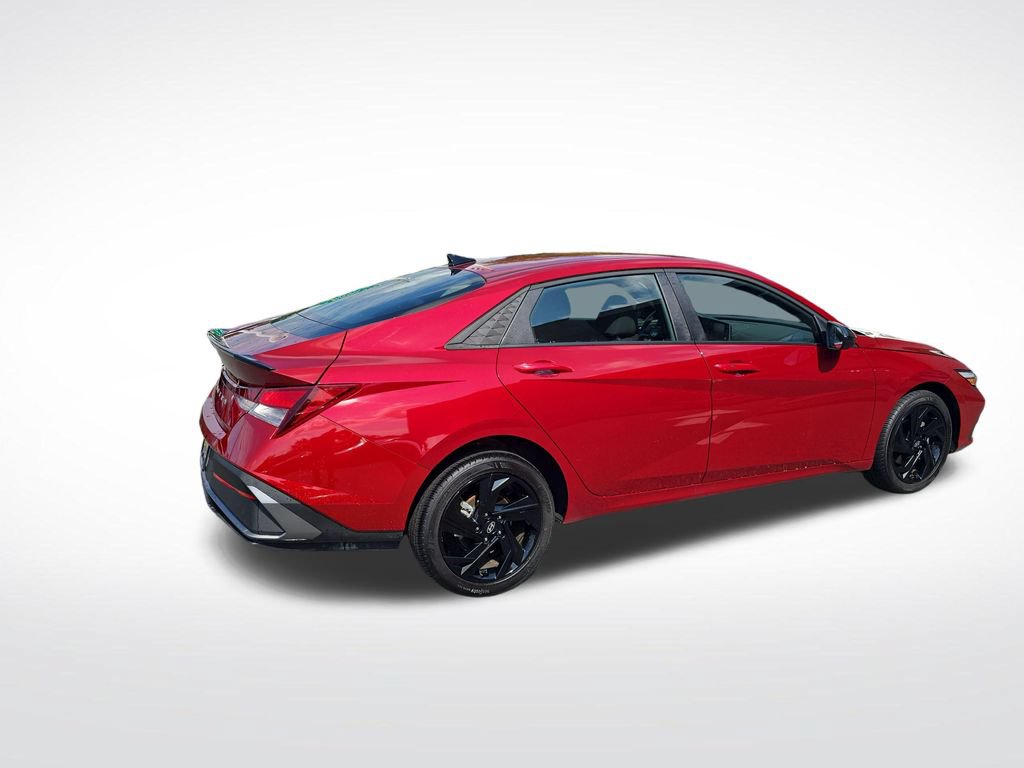 Certified 2026 Hyundai Elantra Sport FWD image 7