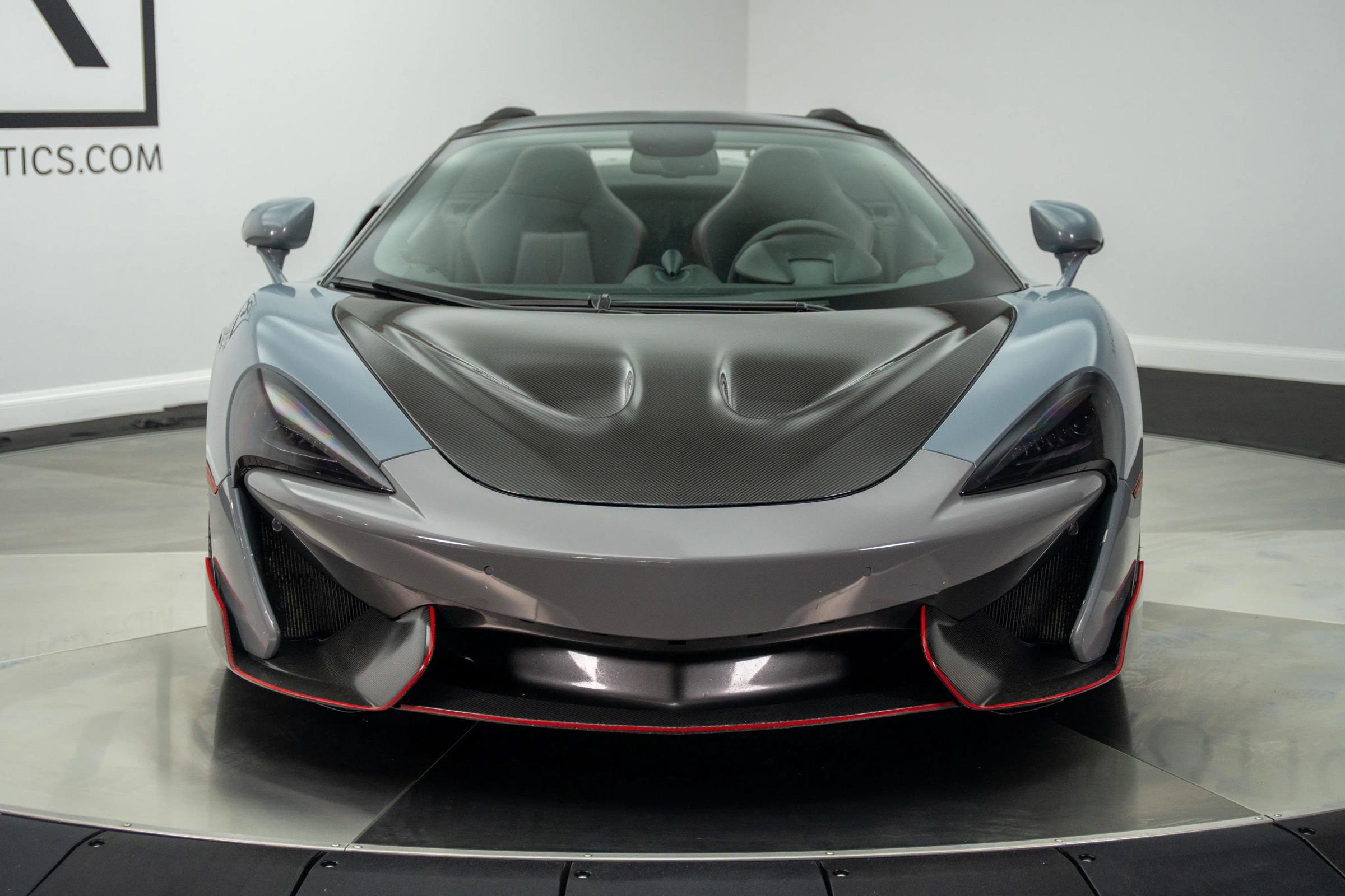 Used 2018 McLaren 570S Spider image 20