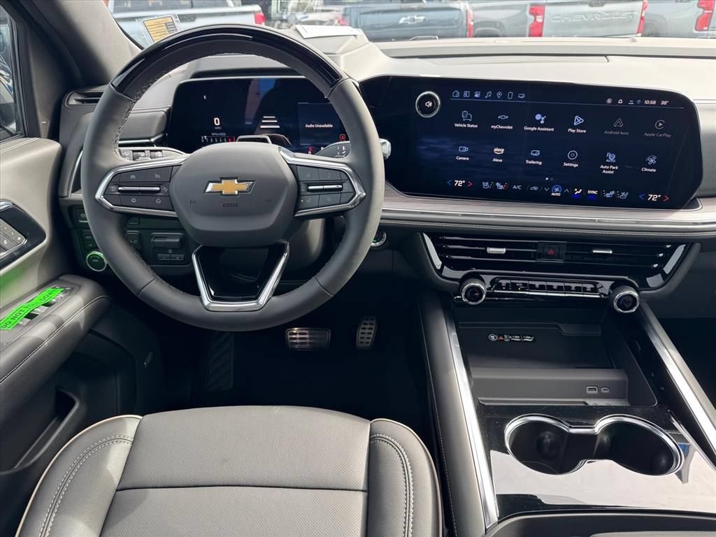 New 2025 Chevrolet Suburban Premier AWD/4WD image 12