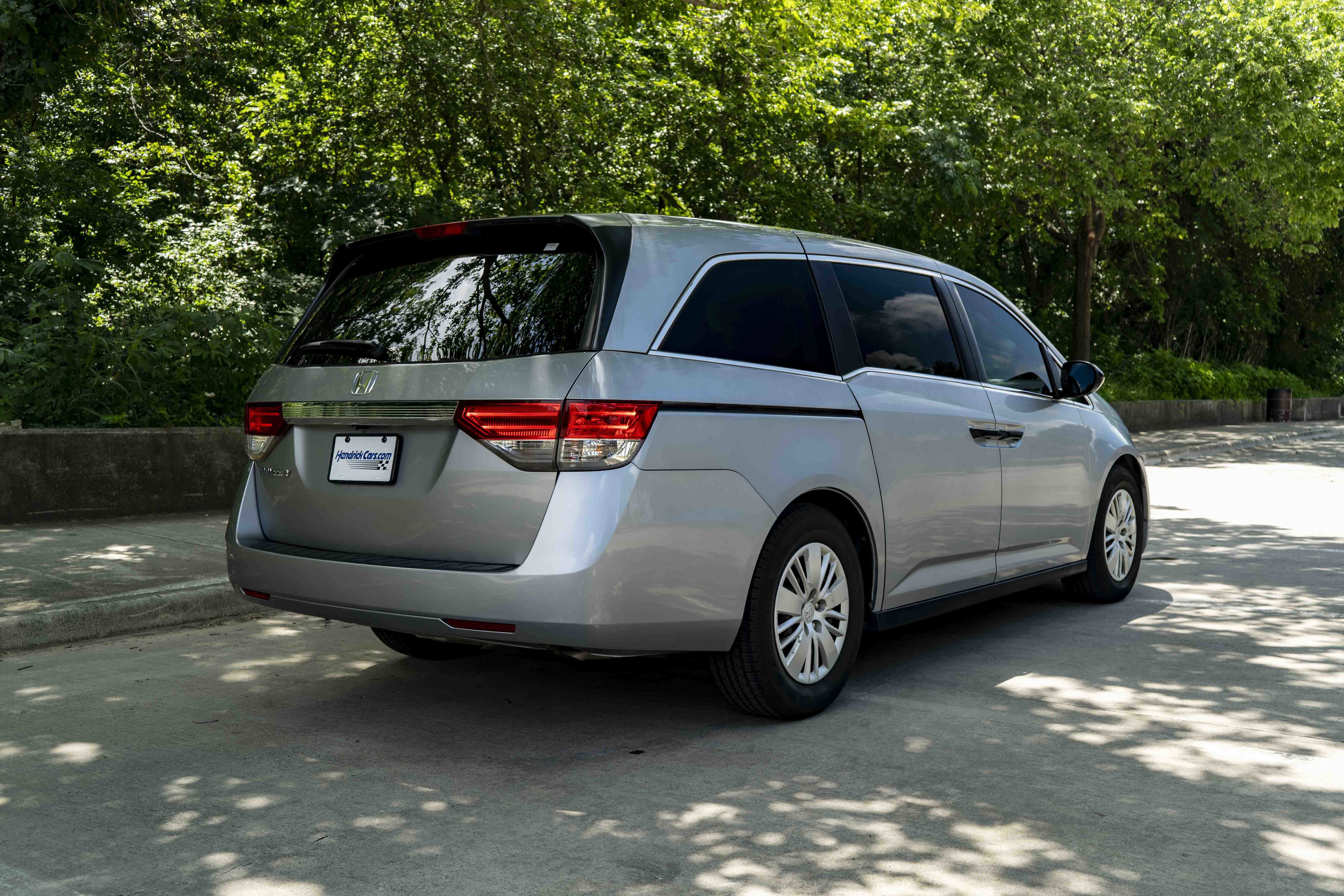 Used 2016 Honda Odyssey LX image 9