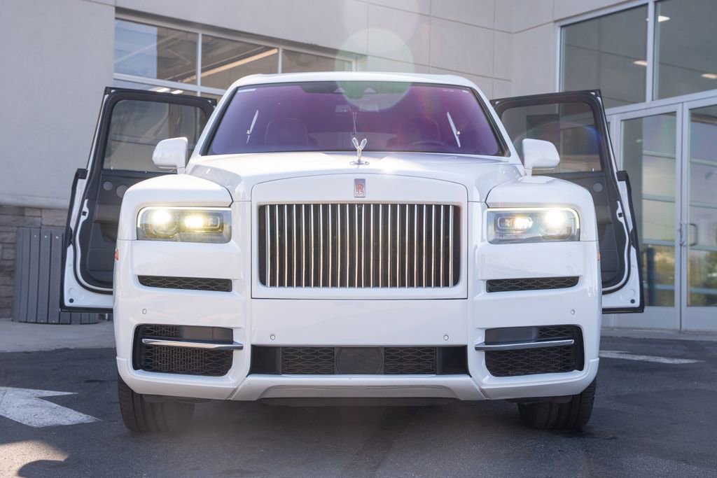 Used 2021 Rolls-Royce Cullinan image 4