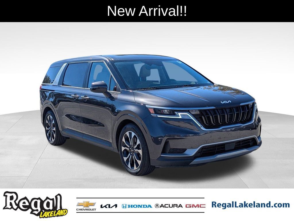Used 2023 Kia Carnival EX
