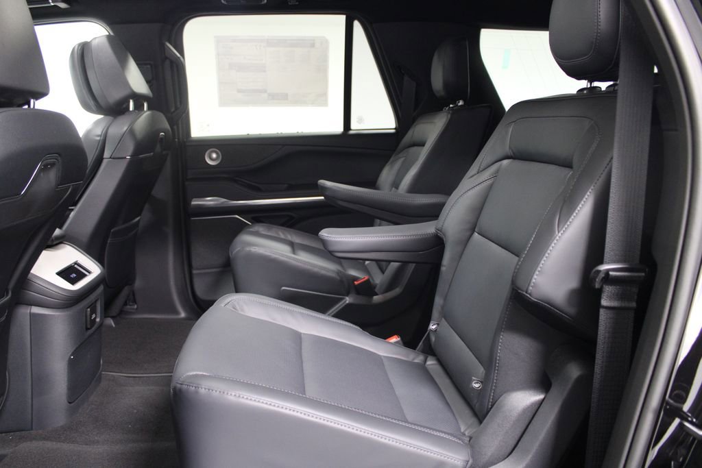 New 2026 Lincoln Navigator L Reserve w/ Jet Appearance Package AWD/4WD image 27