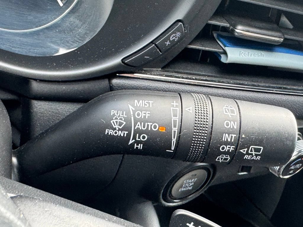 Certified 2022 MAZDA MAZDA3 s FWD image 27