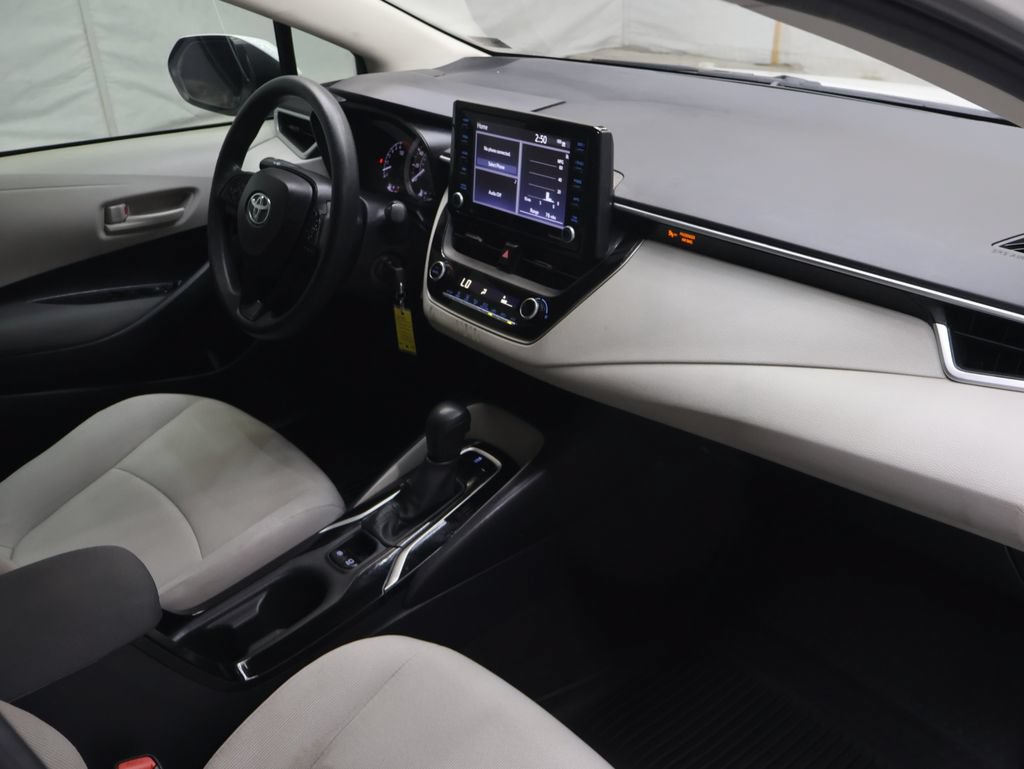 Used 2022 Toyota Corolla LE FWD image 10