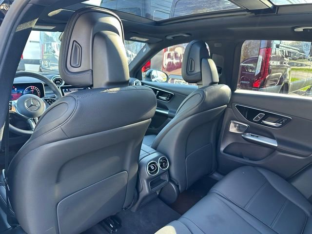 Used 2026 Mercedes-Benz GLC 350e 4MATIC image 17