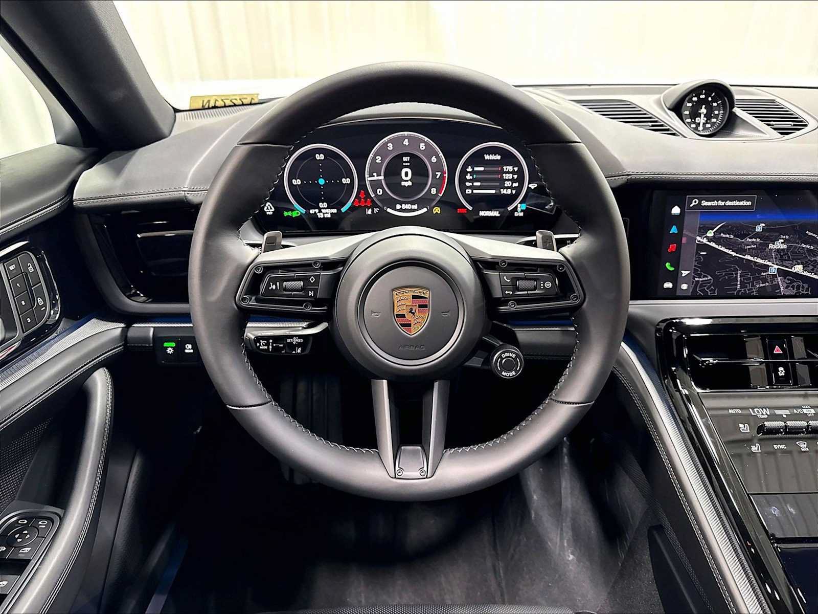 New 2026 Porsche Panamera 4 AWD/4WD image 15