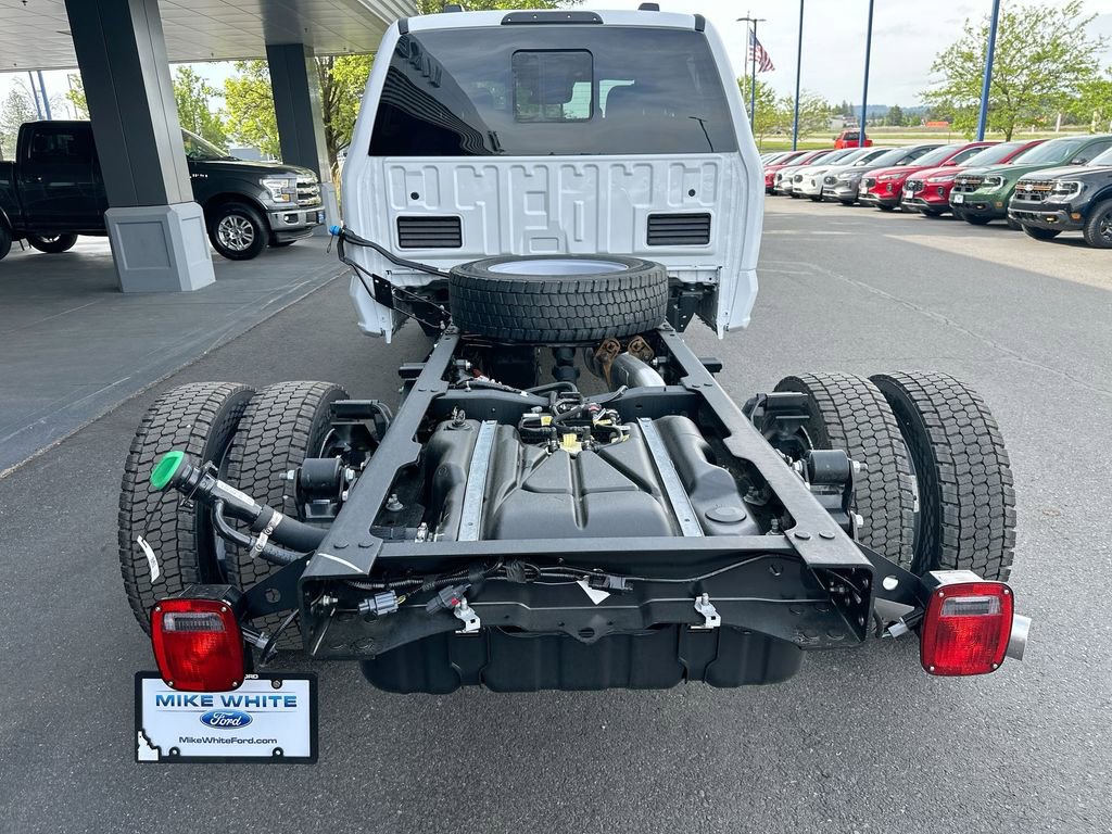 New 2025 Ford F550 4x4 Crew Cab Super Duty image 30