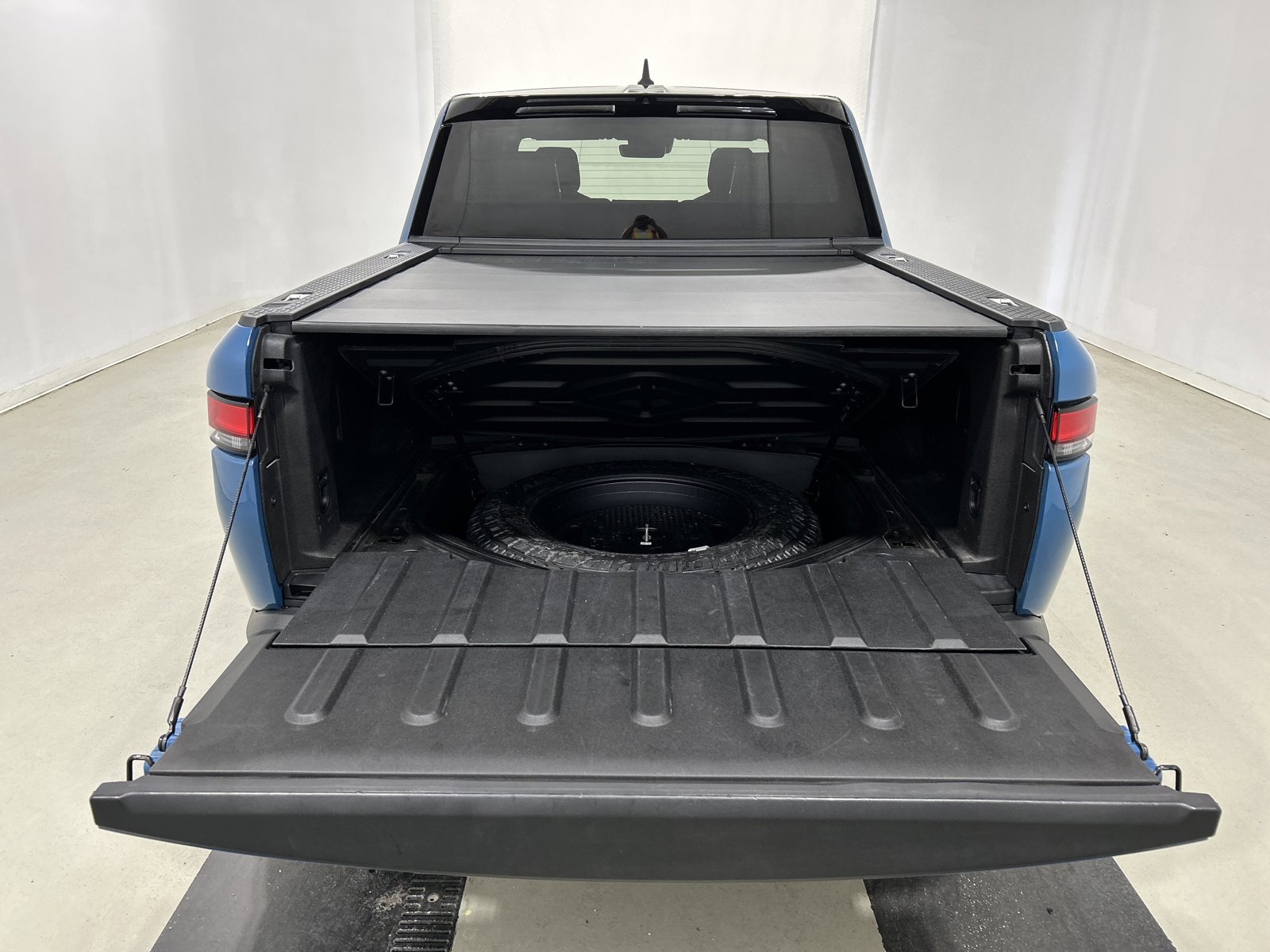 Used 2022 Rivian R1T Launch Edition AWD/4WD image 15